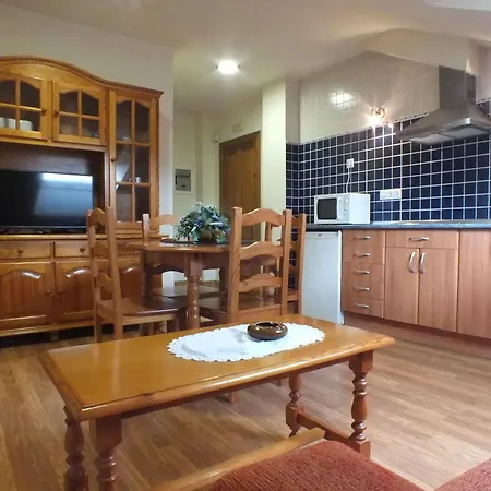 Altamira Apartment *