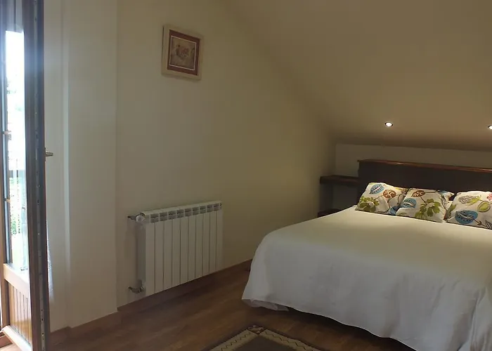 Altamira Apartment *